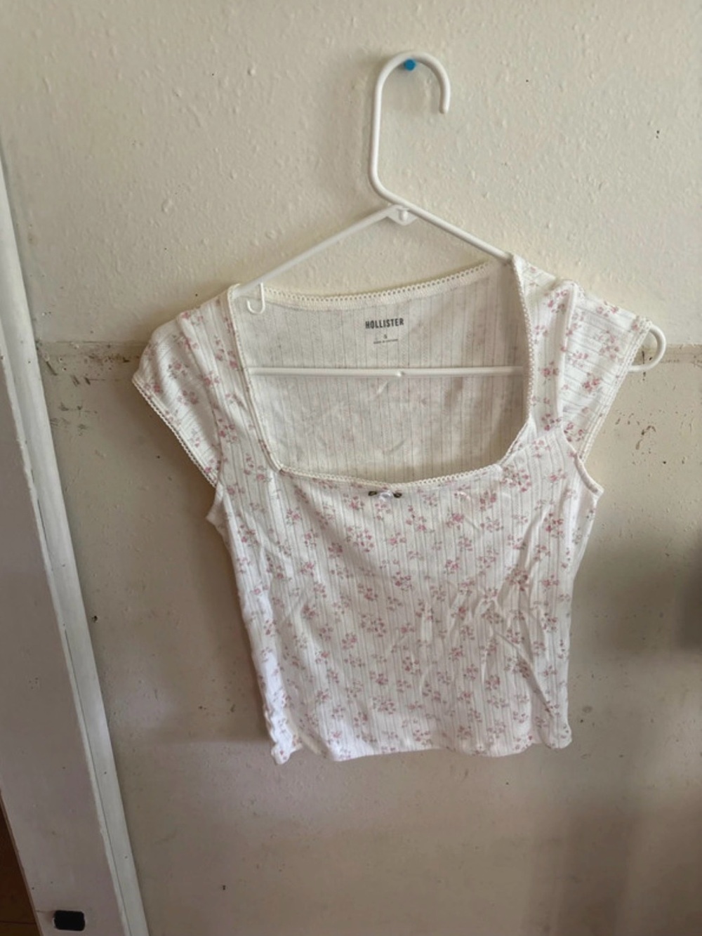 Hollister White Ribbed Square-Neck Crop Top with Pink Floral Print